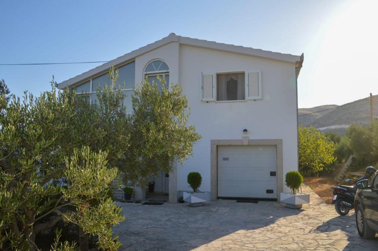 Apartment Blanka With A Beautiful View Of Trogir Exteriér fotografie