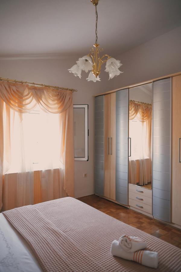 Apartment Blanka With A Beautiful View Of Trogir Exteriér fotografie
